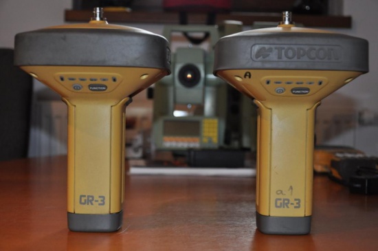 Sprzedam używany zestaw GPS/GNSS Topcon GR-3